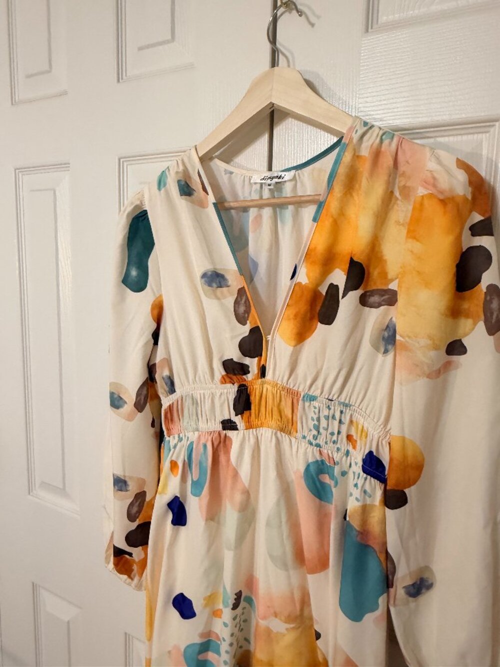 NWOT Women's Long-sleeve V-neck Abstract Multicolor Spring Maxi Dress Medium - Picture 2 of 4